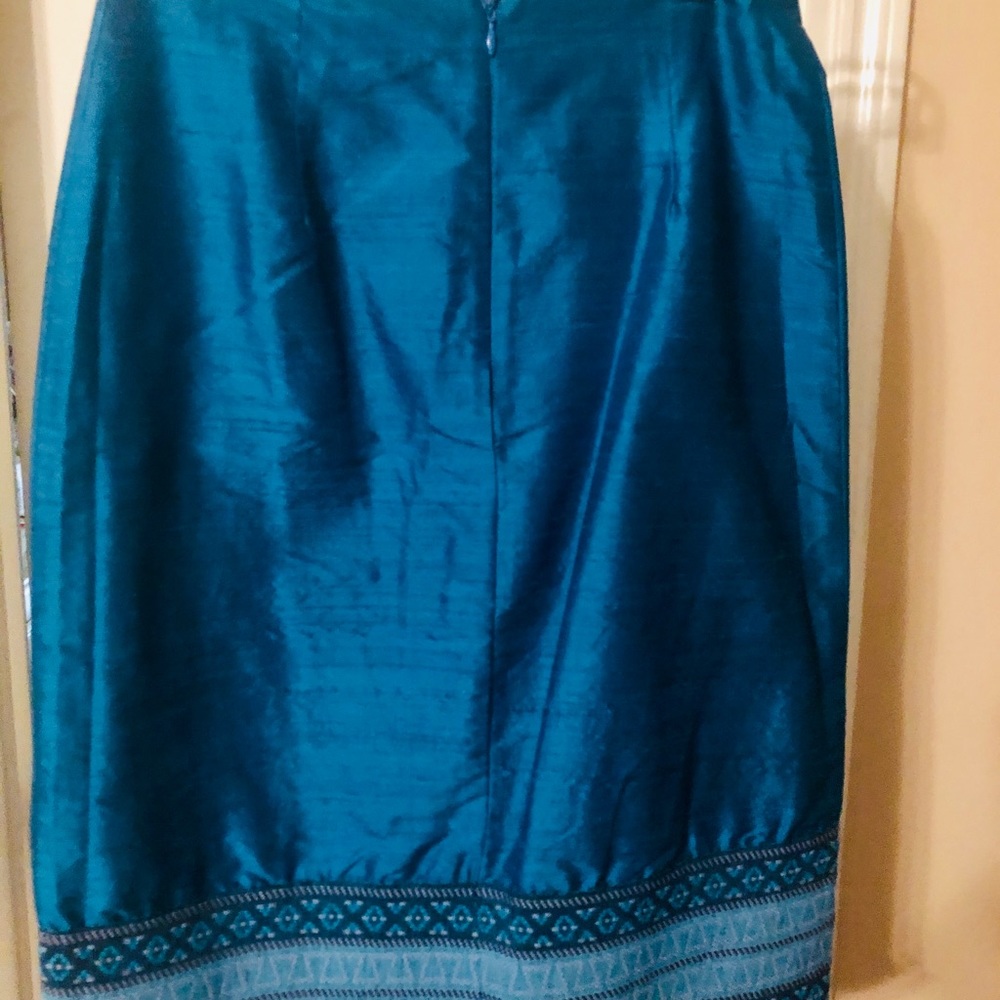 Skirt - Picture 8 of 11